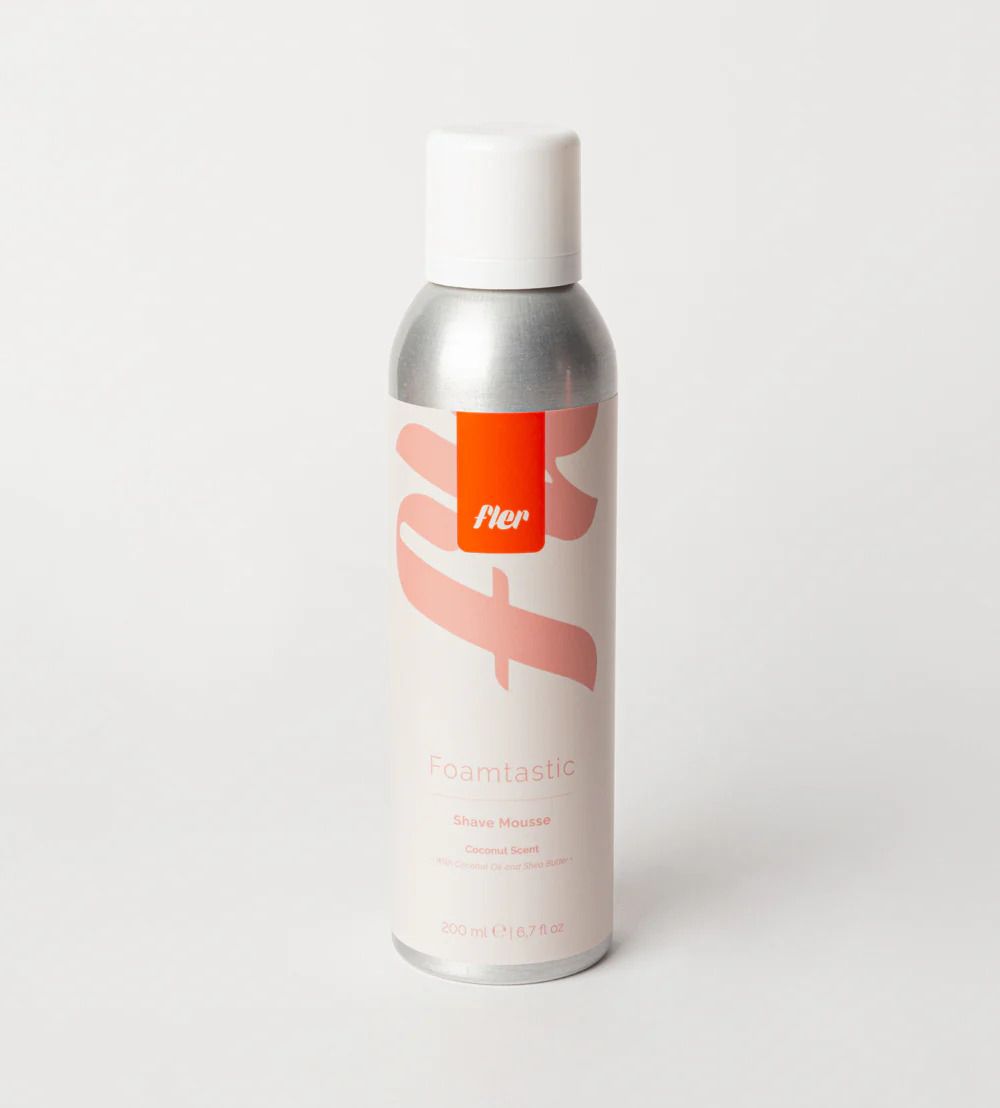 Hair removal and tanning: how to peacefully coexist with razors and UV rays All the essential steps to have smooth and tanned skin without surprises | Image 576961