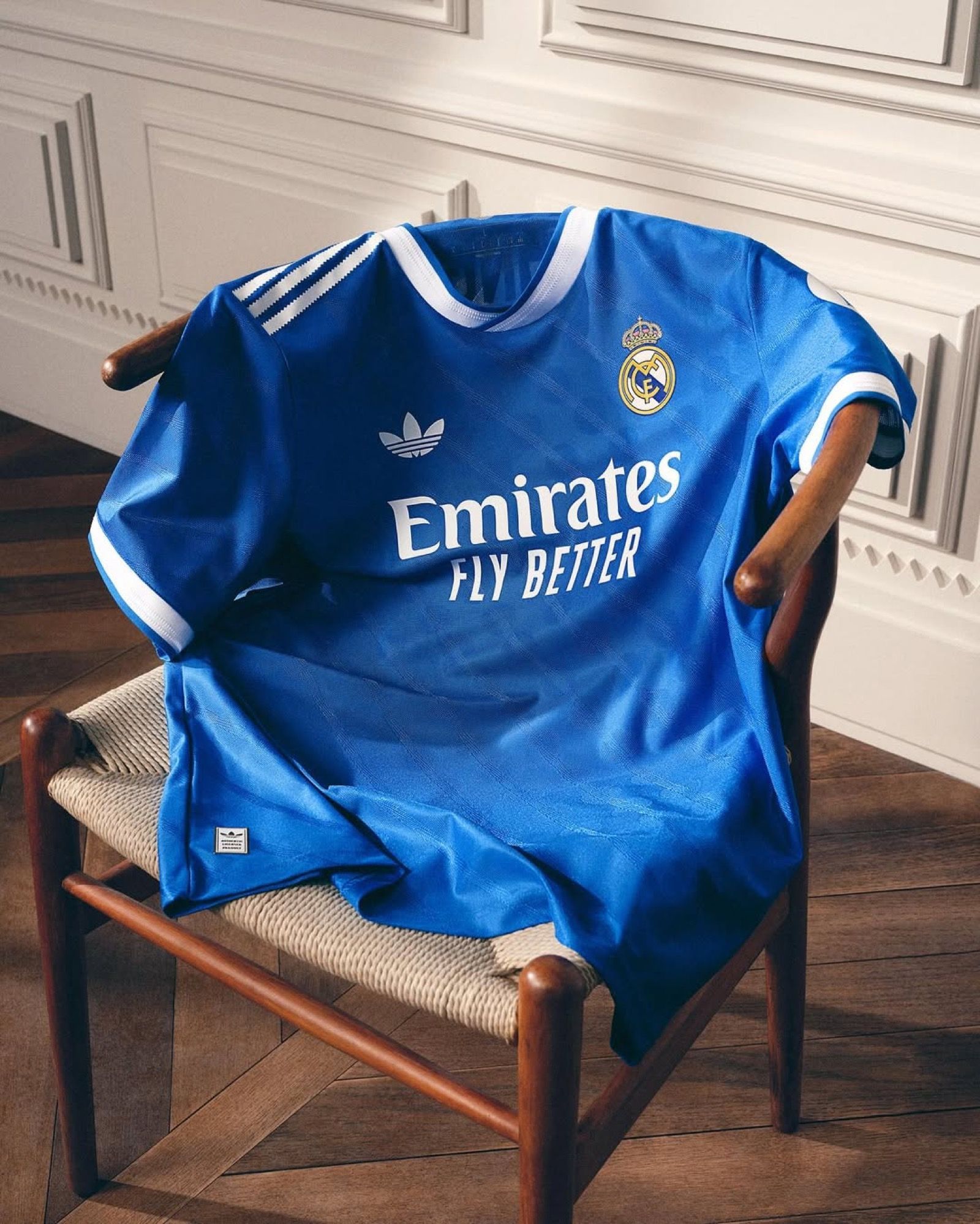 adidas rilascia il third kit del Real Madrid Longsleeve e Trefoil, una combo imbattibile