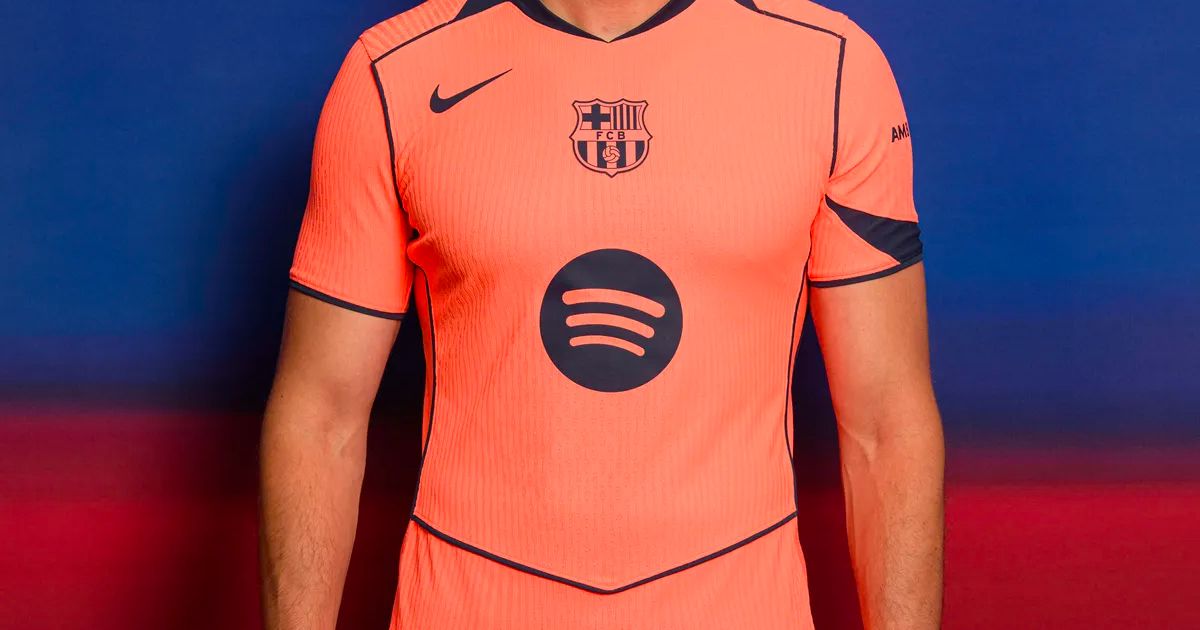 Barcelona unveil new 2025/26 Third kit inspired by Nike’s Total 90 ...
