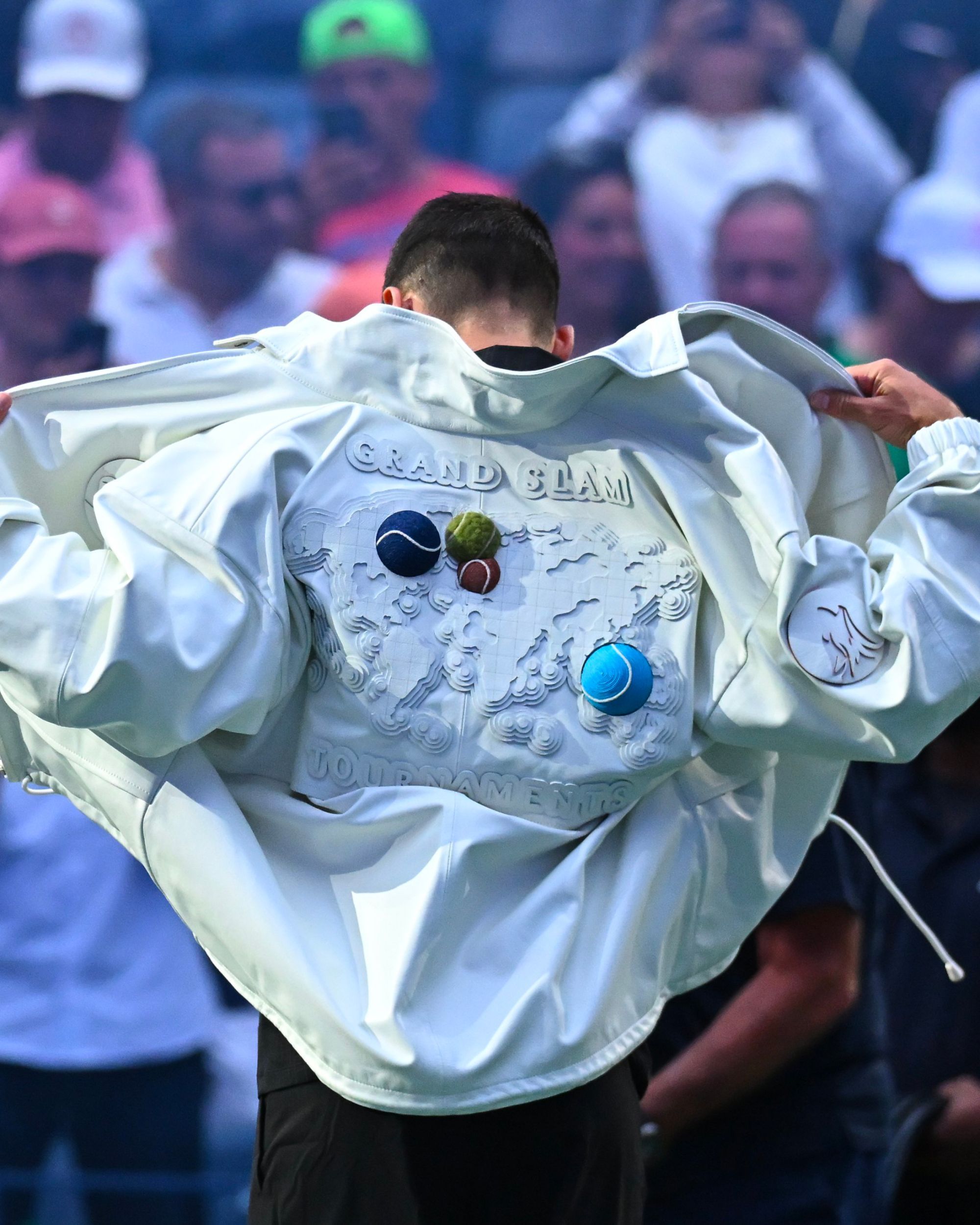 The best outfits form the US Open 2025 From Djokovic wearing a custom Lacoste&apos;s jacket to Alcaraz rocking a Total 90 jersey