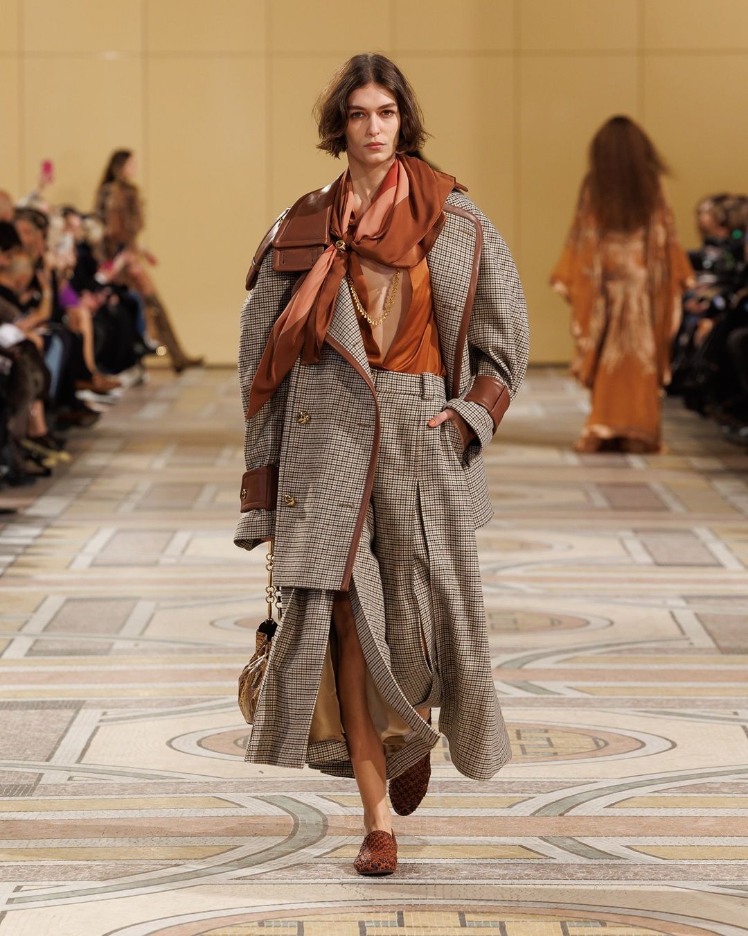 Come ci vestiremo in autunno? I trend moda e quali icone detteranno le nostre scelte di stile | Image 578021