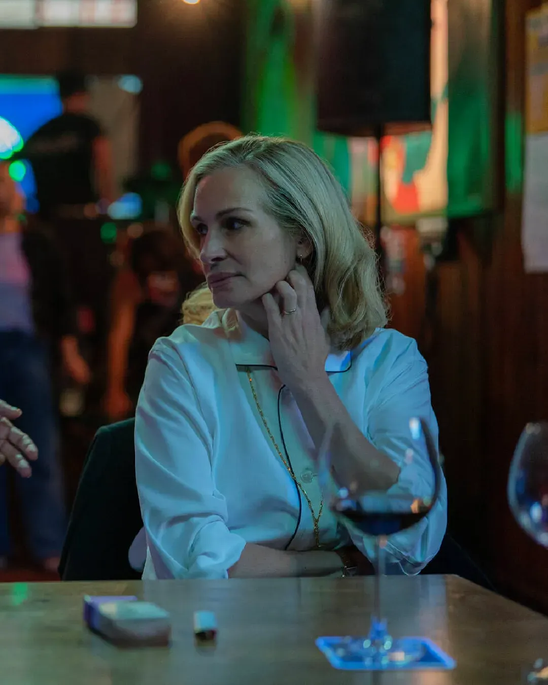 « After the Hunt » de Luca Guadagnino pourrait bien irriter le public Au fond, c&apos;est ce que souhaite le réalisateur, qui dirige pour l&apos;occasion Julia Roberts, Ayo Edebiri et Andrew Garfield