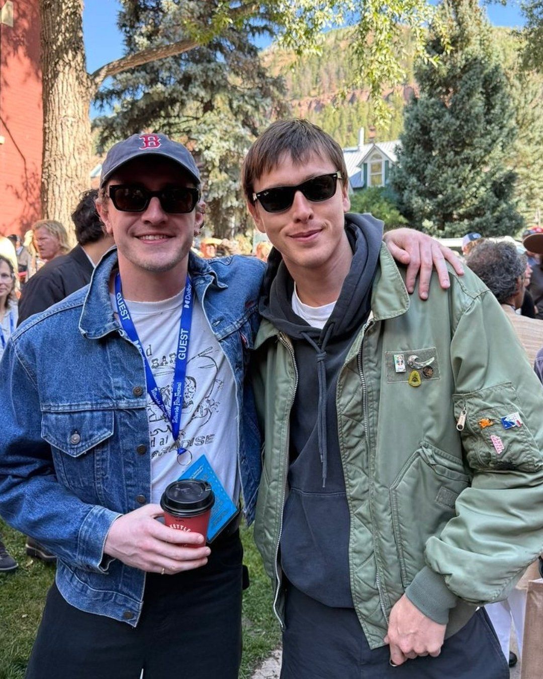 Il Telluride Film Festival è il sogno hipster autunnale di cui abbiamo bisogno Basta abiti lunghi e trucchi da favola, vogliamo le giacche scamosciate e i blue jeans | Image 578188