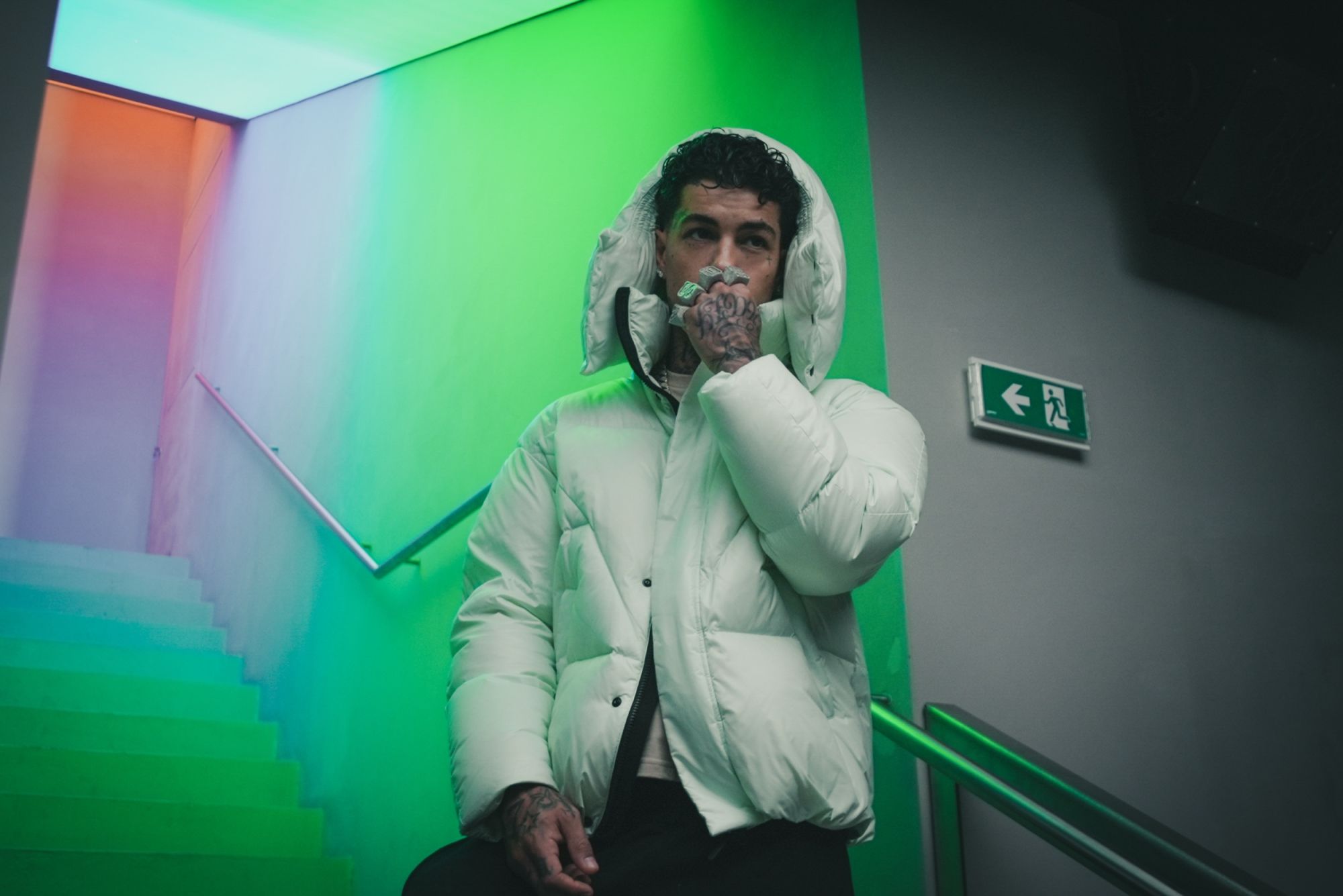 Con Peuterey Plurals, Tony Effe porta il suo stile nel mondo dell’outerwear Con la nuova capsule collection in collaborazione, che verrà presentata durante la prossima Milano Fashion Week | Image 580414