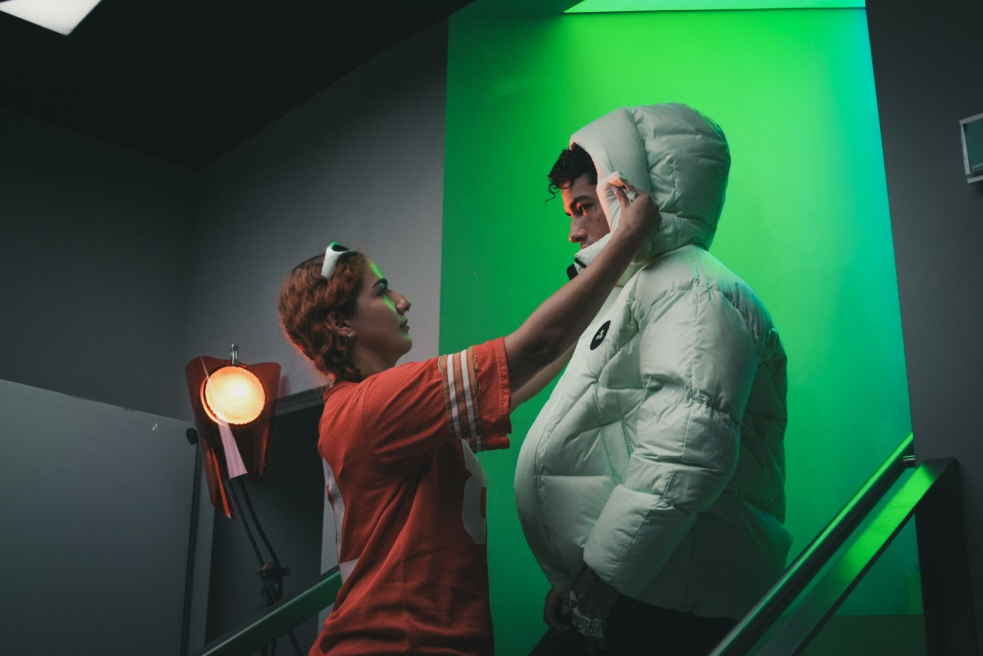 Con Peuterey Plurals, Tony Effe porta il suo stile nel mondo dell’outerwear Con la nuova capsule collection in collaborazione, che verrà presentata durante la prossima Milano Fashion Week | Image 580410