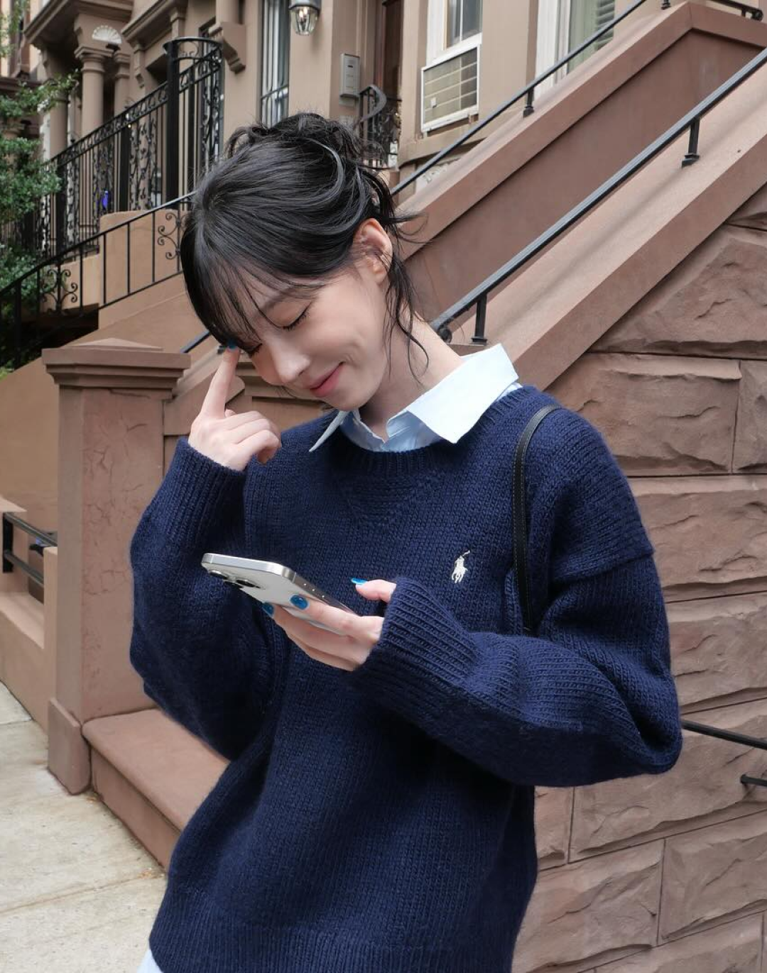 Ralph Lauren ha appena lanciato la prima AI del lusso Si chiama “Ask Ralph” e da consigli sullo styling