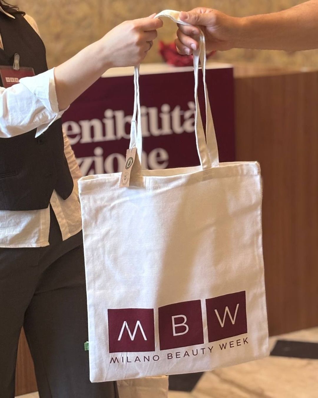 Must-see events at Milan Beauty Week 2025 Between talks, personalized consultations, makeup sessions, masterclasses, and olfactory workshops