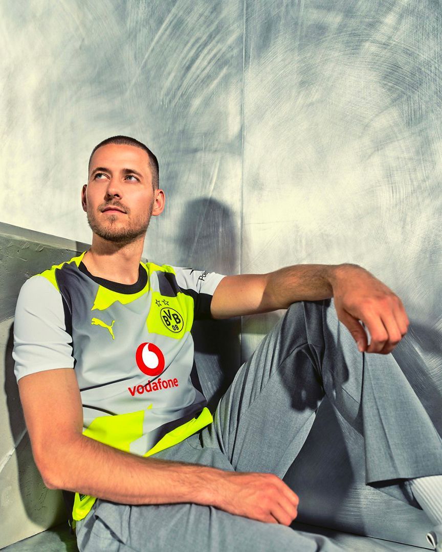 Il nuovo, sorprendente, Away kit del Borussia Dortmund PUMA punta nuovamente sul giallo elettrico