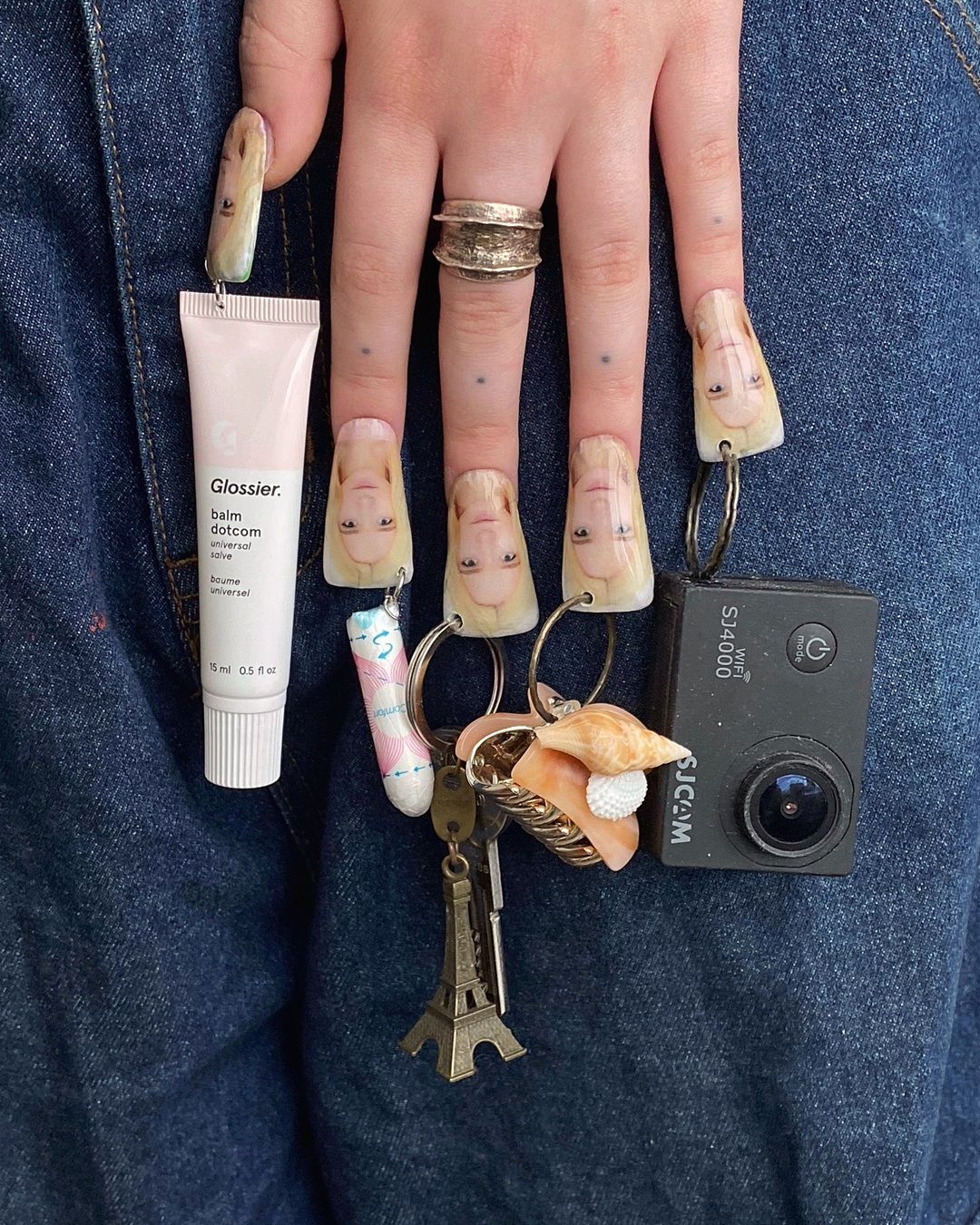 Le nail artist che devi assolutamente seguire Tante ispirazioni per la vostra prossima manicure