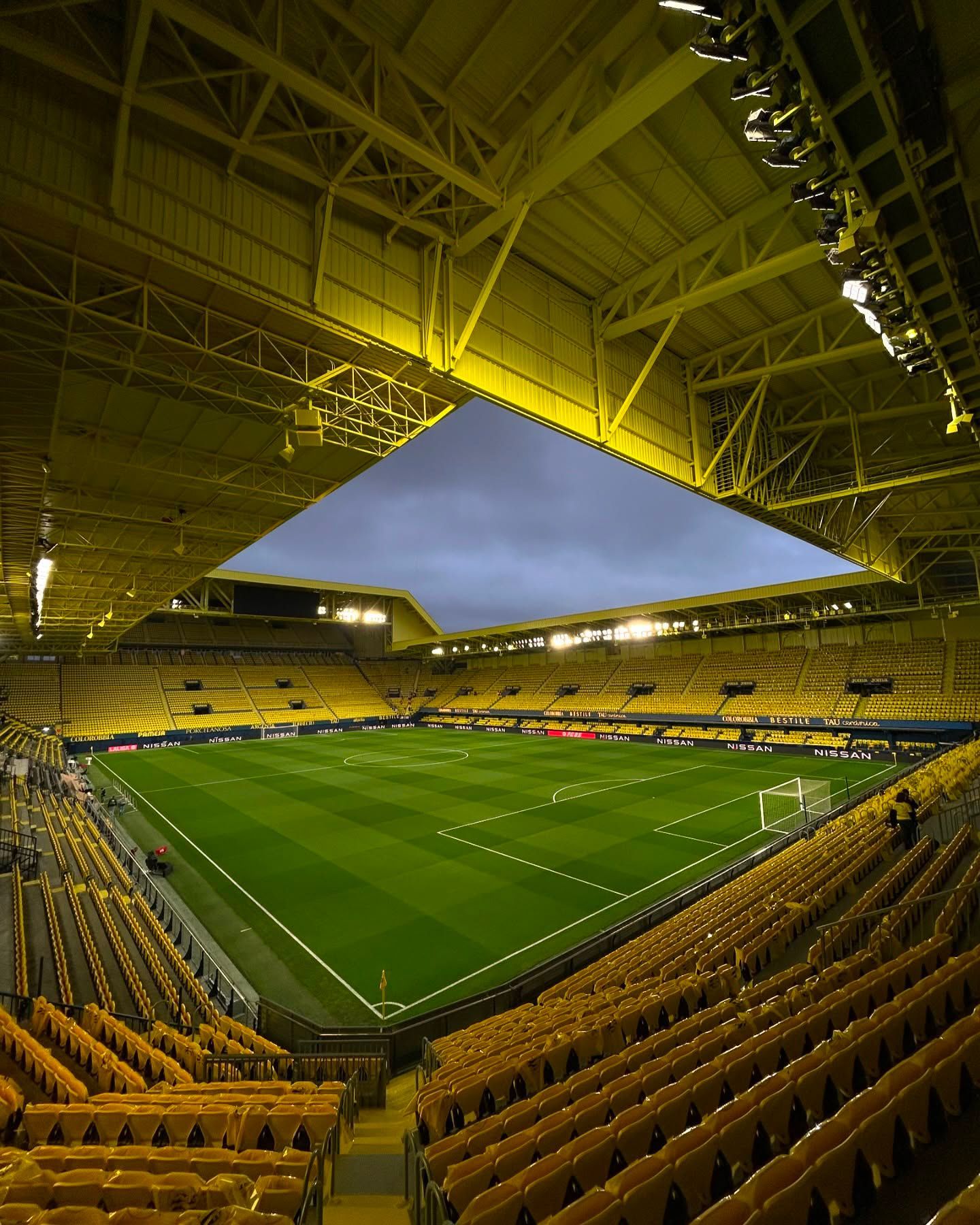 Why is Villarreal&apos;s stadium entirely yellow? The Estadio de la Cerámica is something different