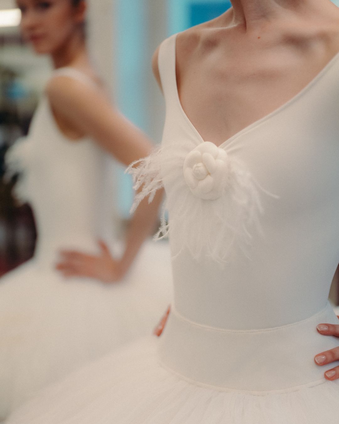 Chanel celebrates the opening of the dance season 2025/26 at the Opéra de Paris The eternal dialogue between haute couture and the stage continues thanks to the Maison de la Rue Cambon