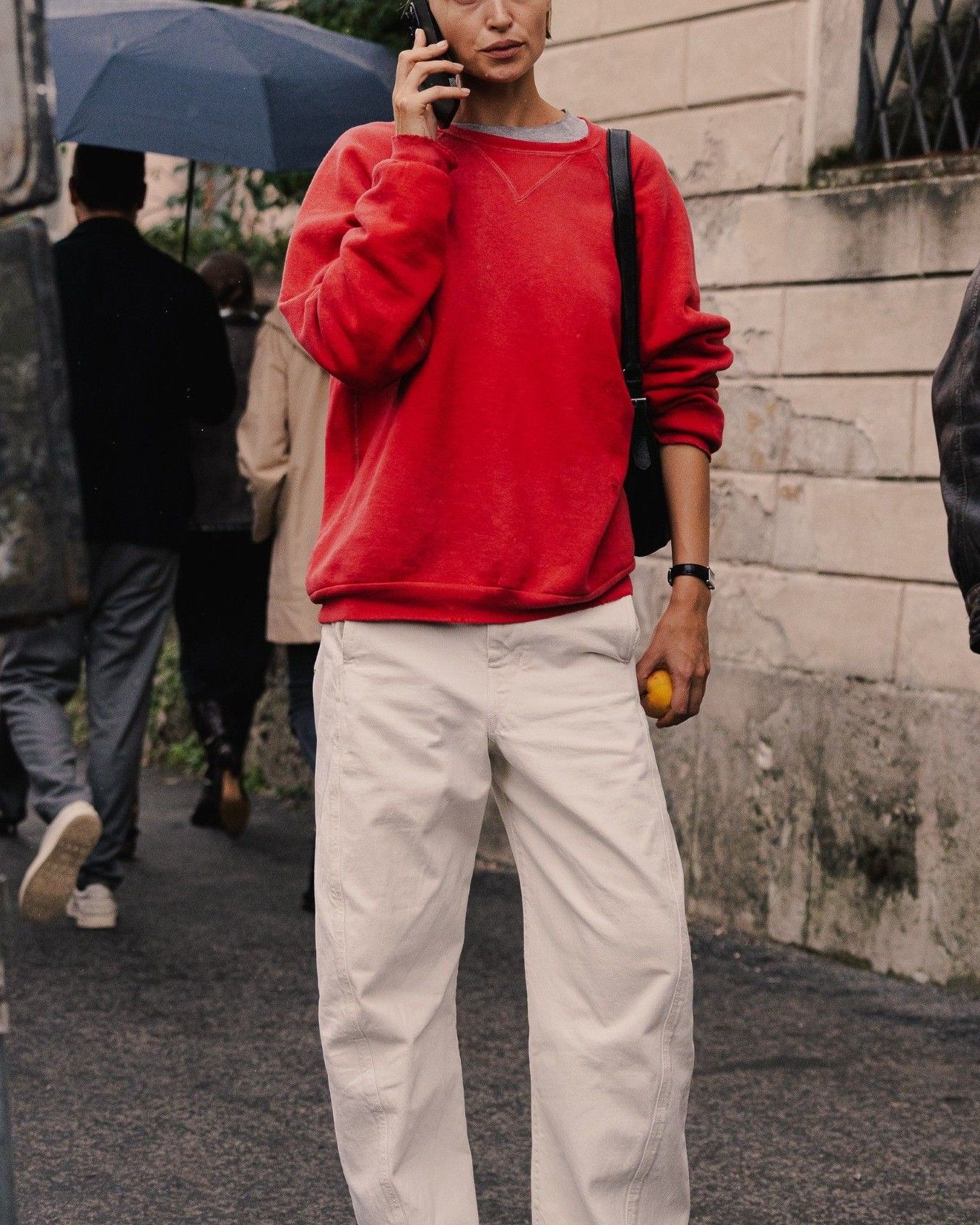 La crisi degli e-commerce di lusso è la crisi di tutta la moda Abbiamo chiesto agli insider del settore come poterlo salvare