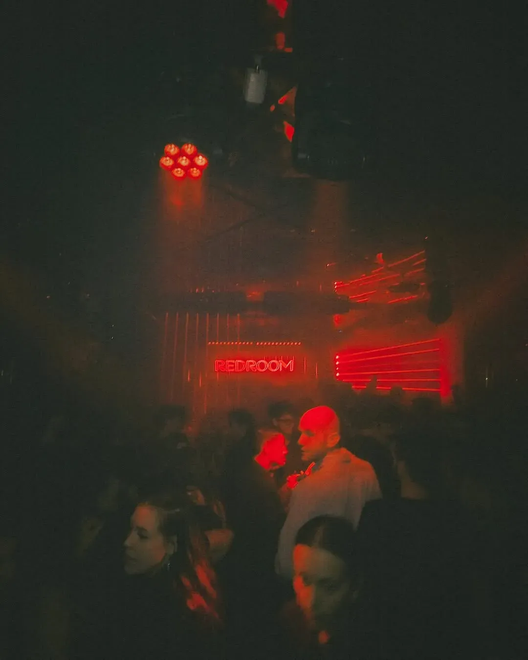 The Redroom Club in Milan hosts Effetto Notte  Curated by Ardere, an evening combining cinema, music, and art