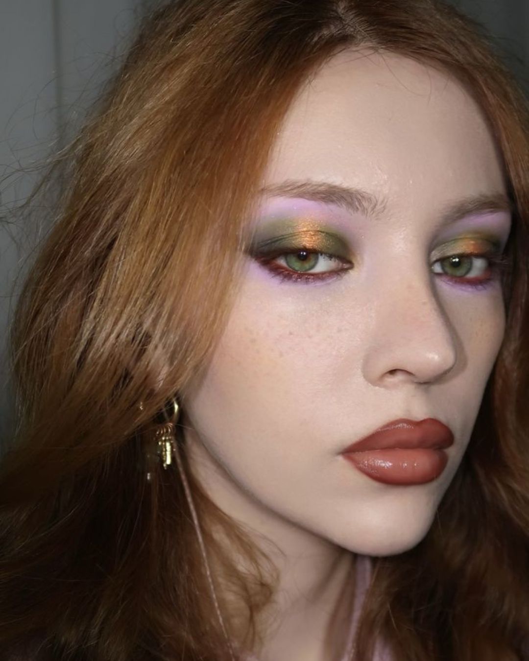 How to recreate foliage makeup The most beautiful autumn eye makeup has the colors of leaves