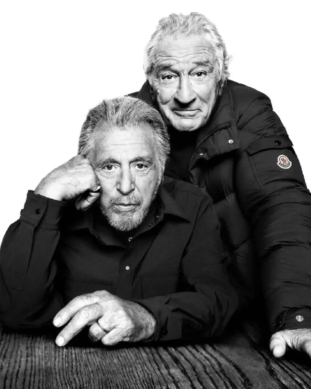 Moncler racconta il calore umano in Warmer Together Al Pacino e Robert De Niro sono protagonisti della nuova campagna