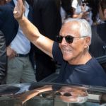Wird EssilorLuxottica in die Armani-Gruppe kommen? Berichten zufolge ist der Brillenriese bereit, eine Minderheitsbeteiligung am Geschäft von Re Giorgio zu erwerben