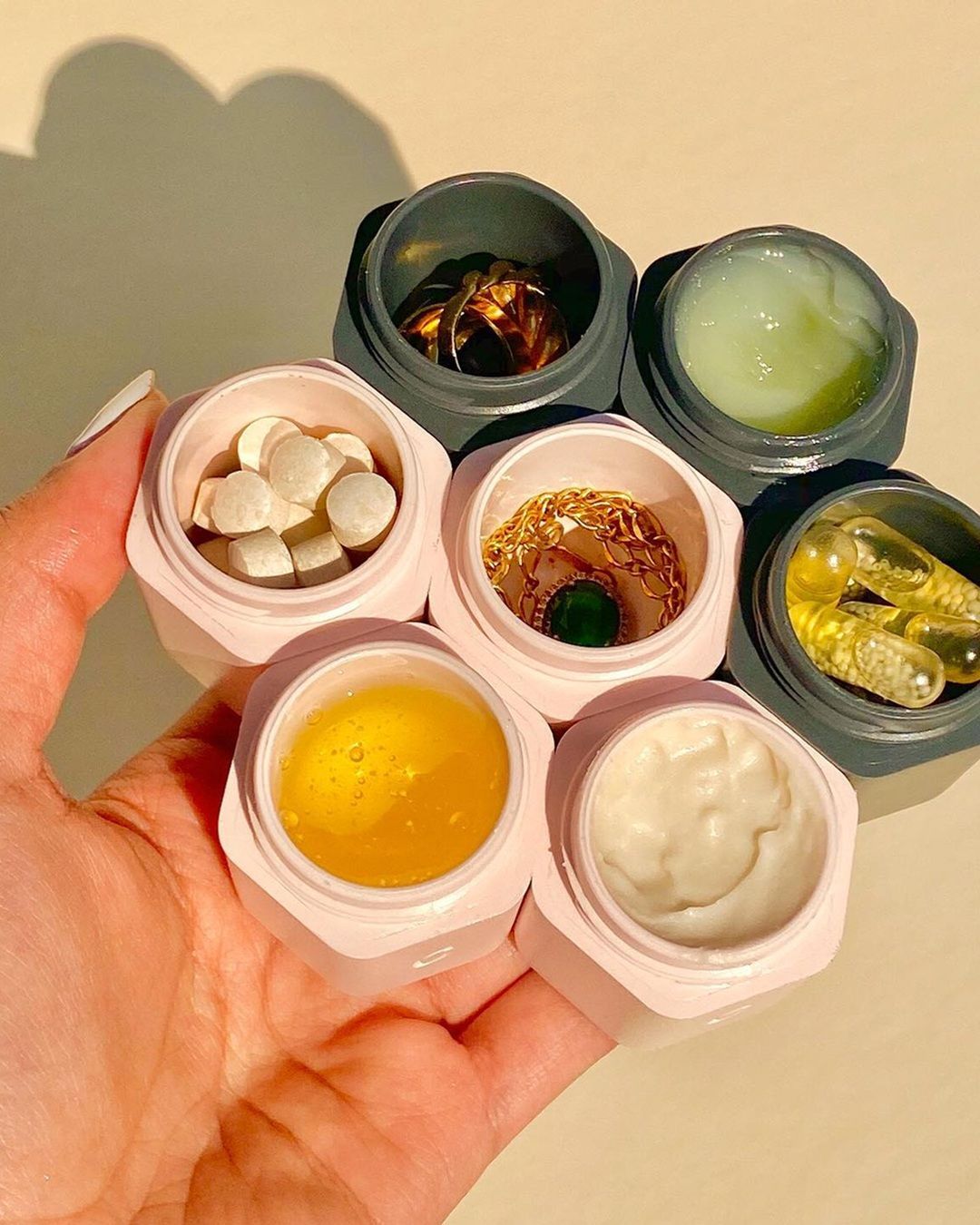 Perché tutti parlano di zinco? Dalla skincare ai capelli, ecco come inserirlo nella tua routine