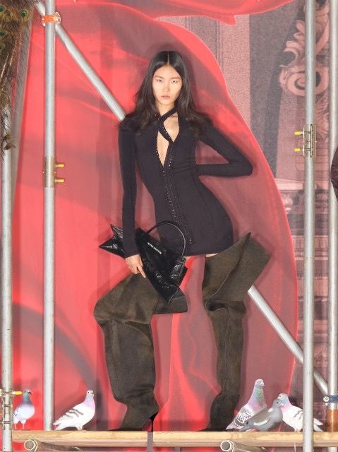 The new collection of H&M and Glenn Martens The ironic campaign celebrates style and self-expression | Image 588008