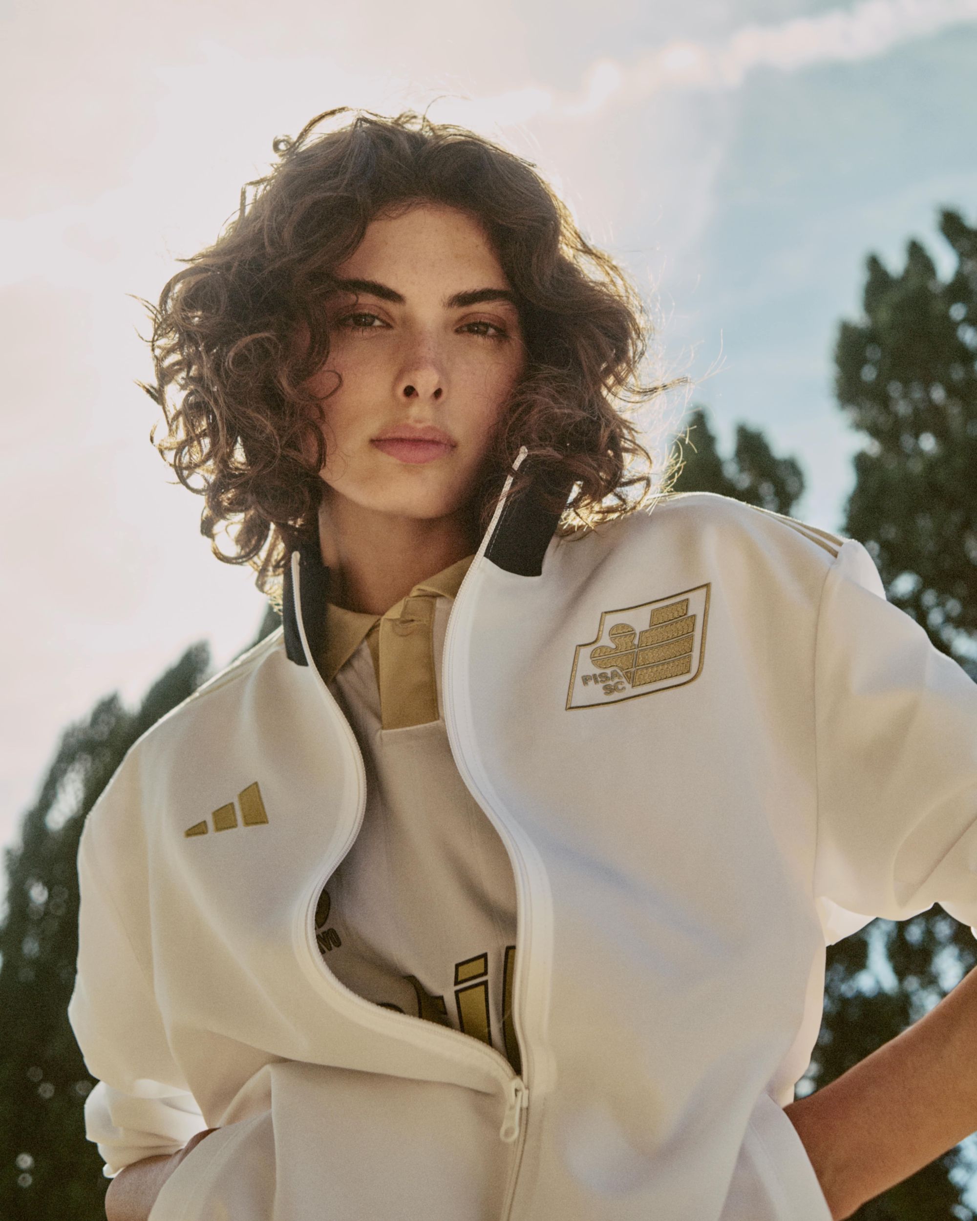 Pisa's new Third kit features the historic 1980s logo A tribute to the past while looking forward