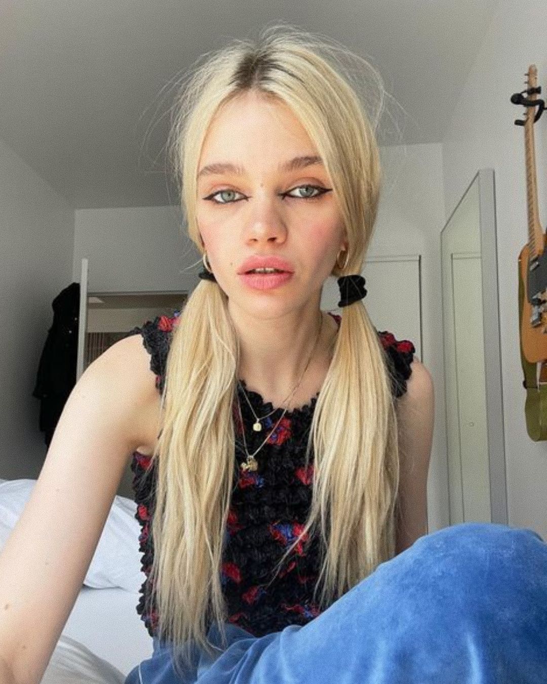 È davvero possibile danneggiare i capelli idratandoli troppo? Parliamo di hygral fatigue