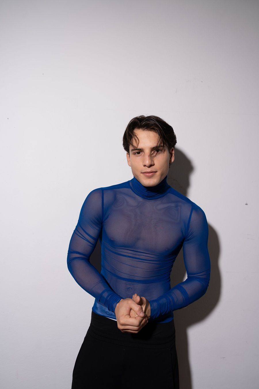 Alicia riscrive il linguaggio dell’essenziale con LAYER 01 Il top che ridefinisce la presenza, la leggerezza e la forza del minimalismo contemporaneo | Image 588757