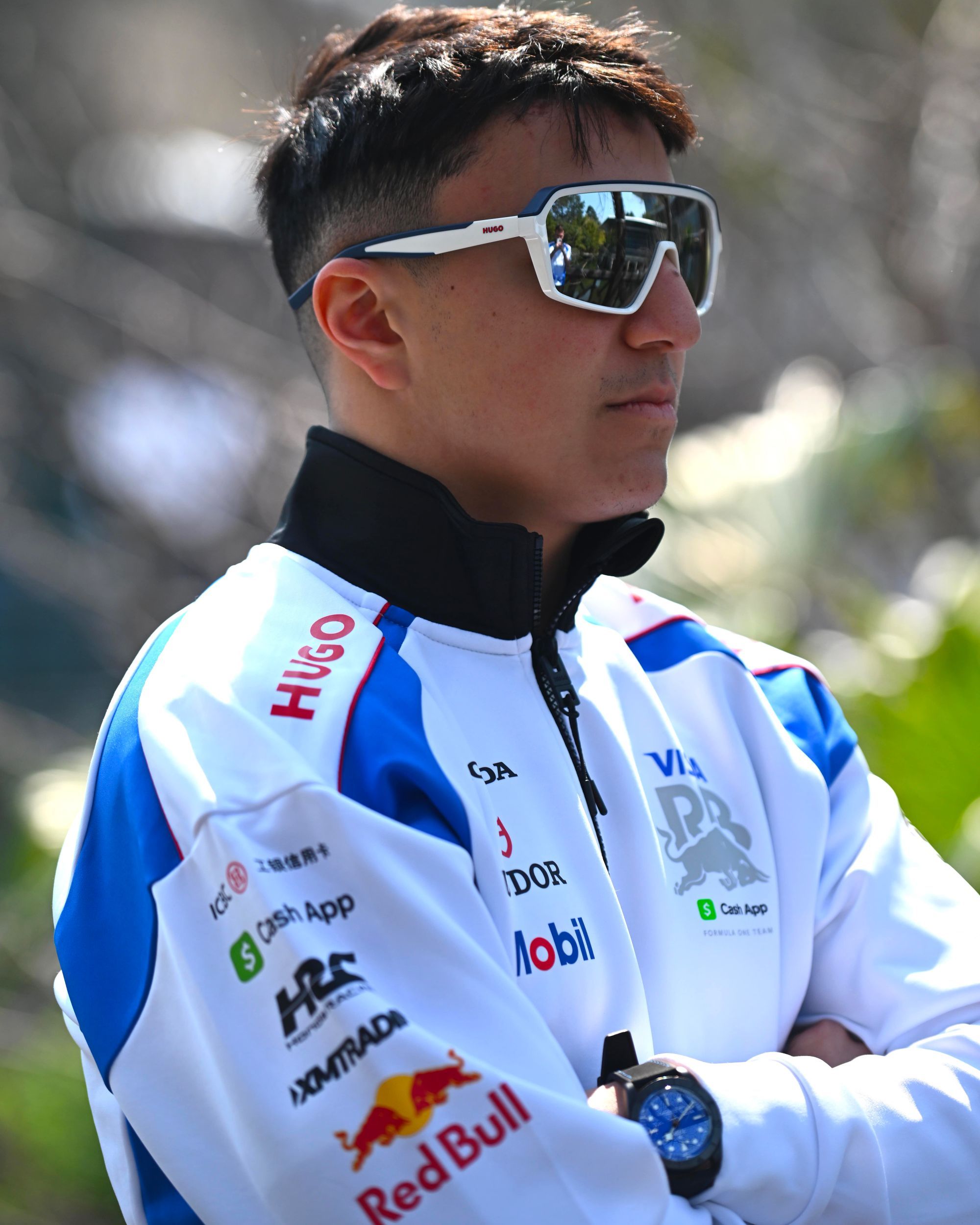 Isack Hadjar, oltre i limiti della F1 La mission di HUGO Eyewear e Visa Cash App Racing Bulls Formula One Team