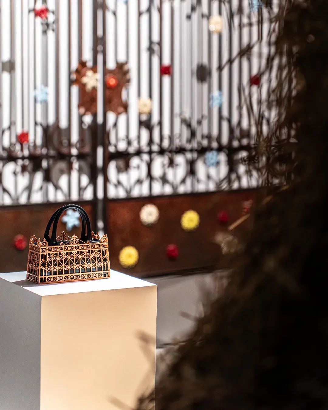 MRACONIA reimmagina l’eredità balcanica attraverso una visione contemporanea Dove la memoria incontra la modernità: un’ode contemporanea all’anima balcanic