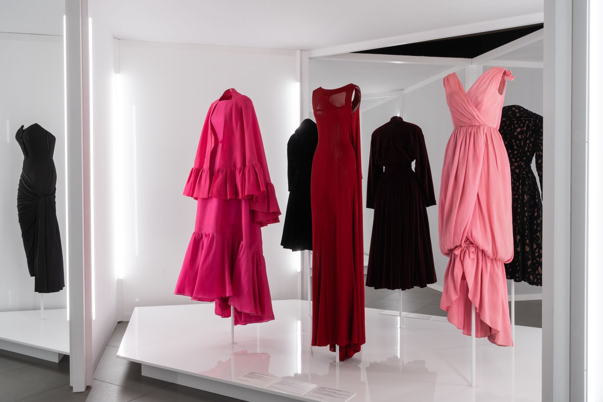 Alaïa and Balenciaga on display at the Textile Museum in Prato For its fiftieth anniversary, the museum brings together two titans of haute couture | Image 589113