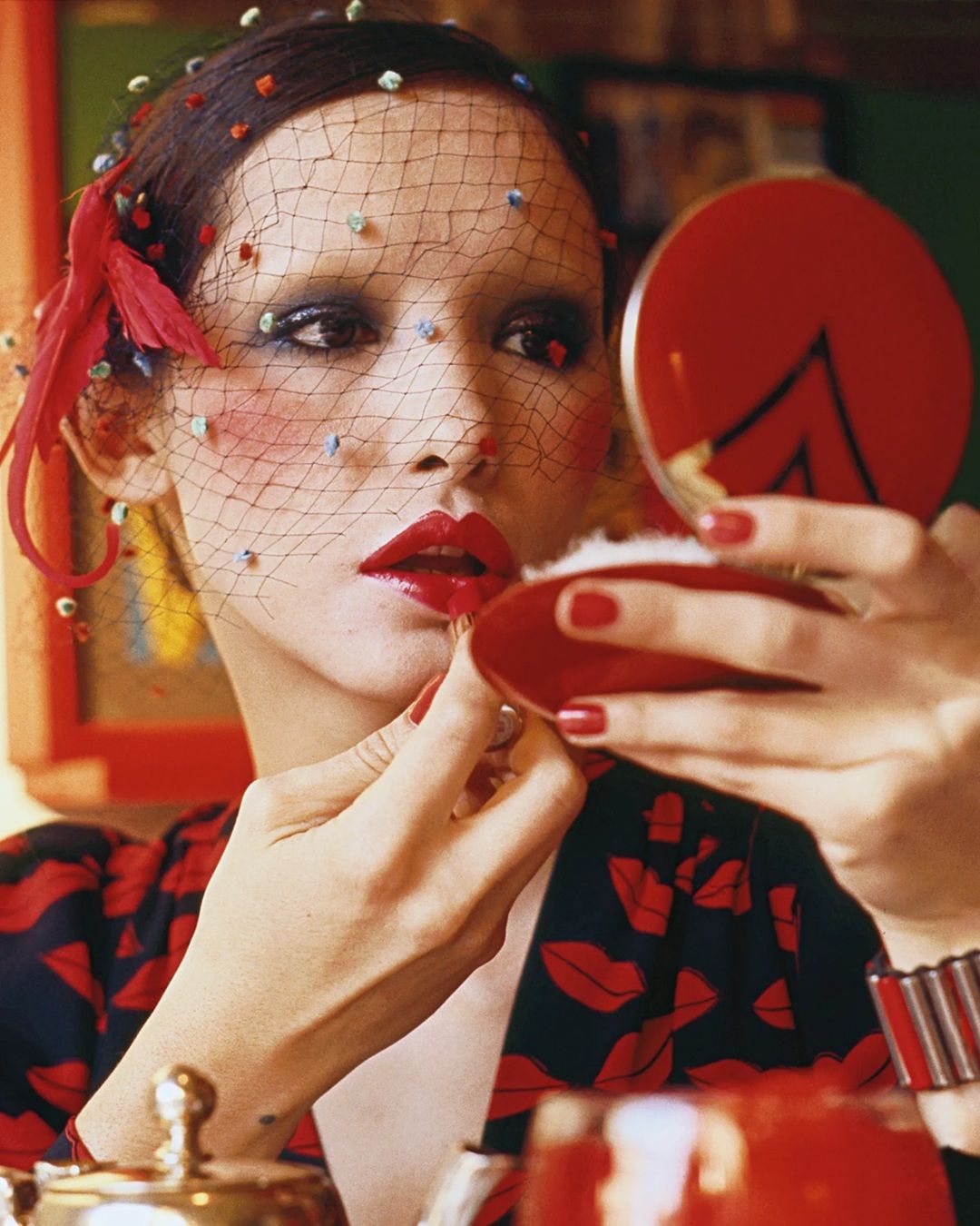 Il make-up d’archivio è diventato il nostro ansiolitico estetico preferito La nostalgia è il vero trend del 2025, anche nel beauty