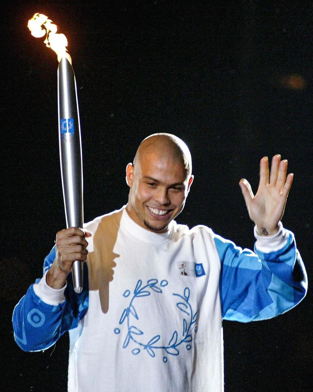 History and aesthetics of the Olympic torches Essential will light up the 2026 Milano Cortina Olympics