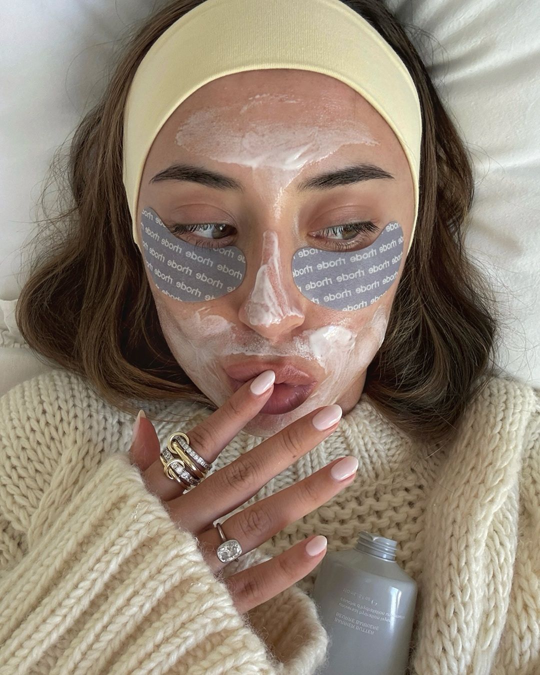 Come sopravvivere al freddo polare con una pelle perfetta (o quasi) Consigli per una skincare sensata, goduriosa e protettiva, con prodotti che fanno davvero la differenza