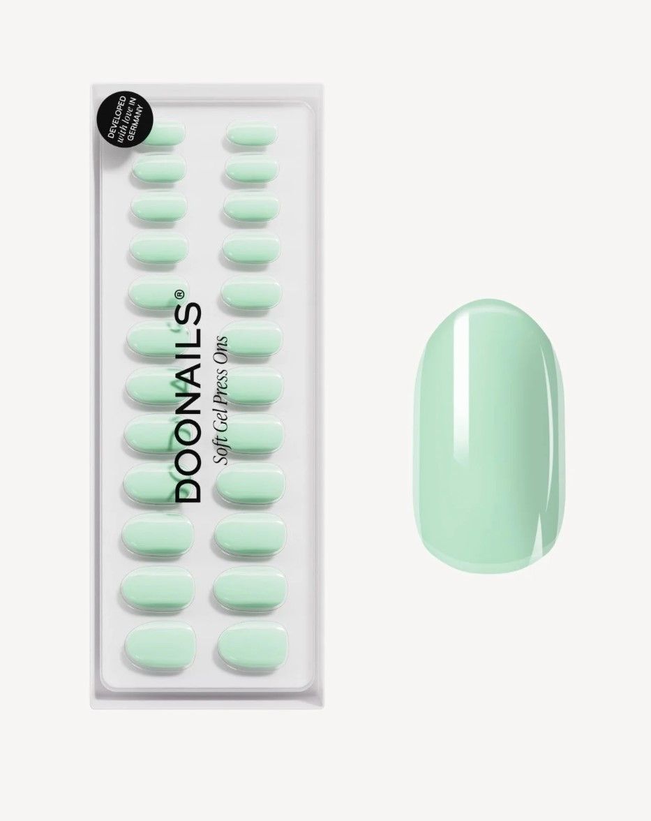 DOONAILS - Cute Cucumber Medie Rotonde Press On in Soft Gel