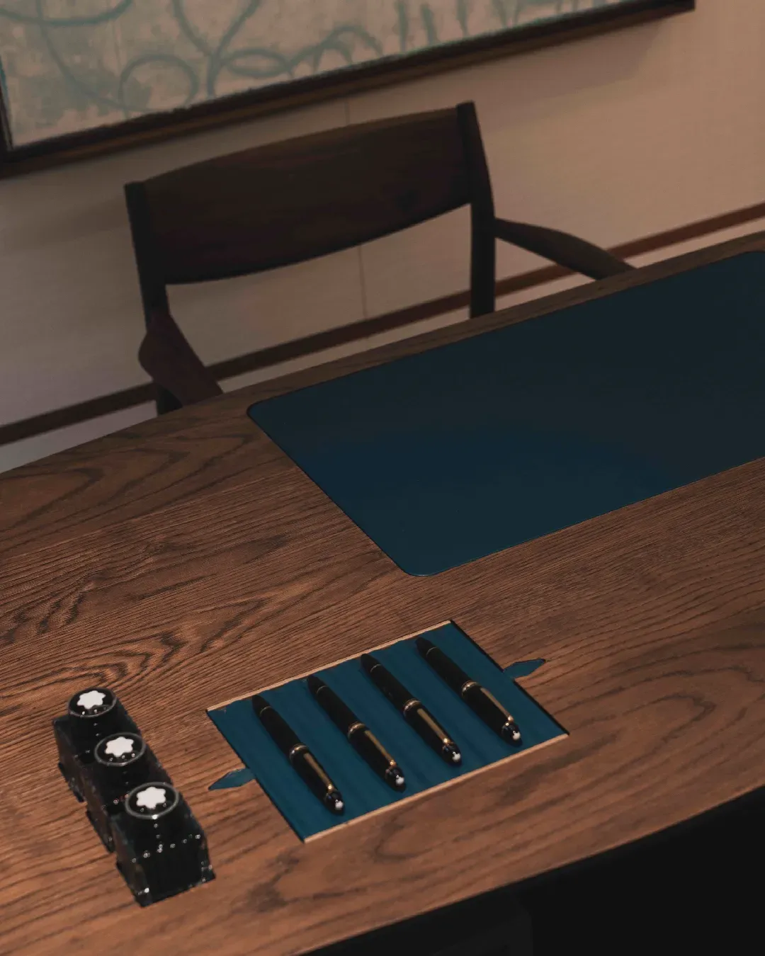 In the heart of Montblanc in Hamburg, where writing becomes a luxury once again Inside the MONTBLANC HAUS, the secret archive, and the new Montblanc Desk