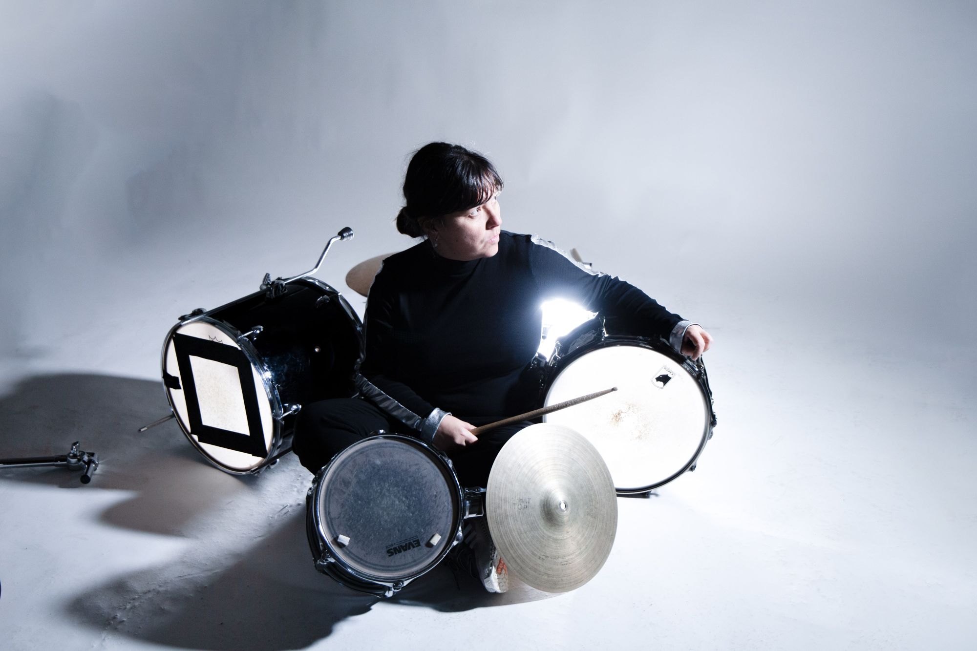 Valentina Magaletti: Creativity and humanity go hand in hand Interview with the experimental musician who just performed at the Teatro della Cometa | Image 592106