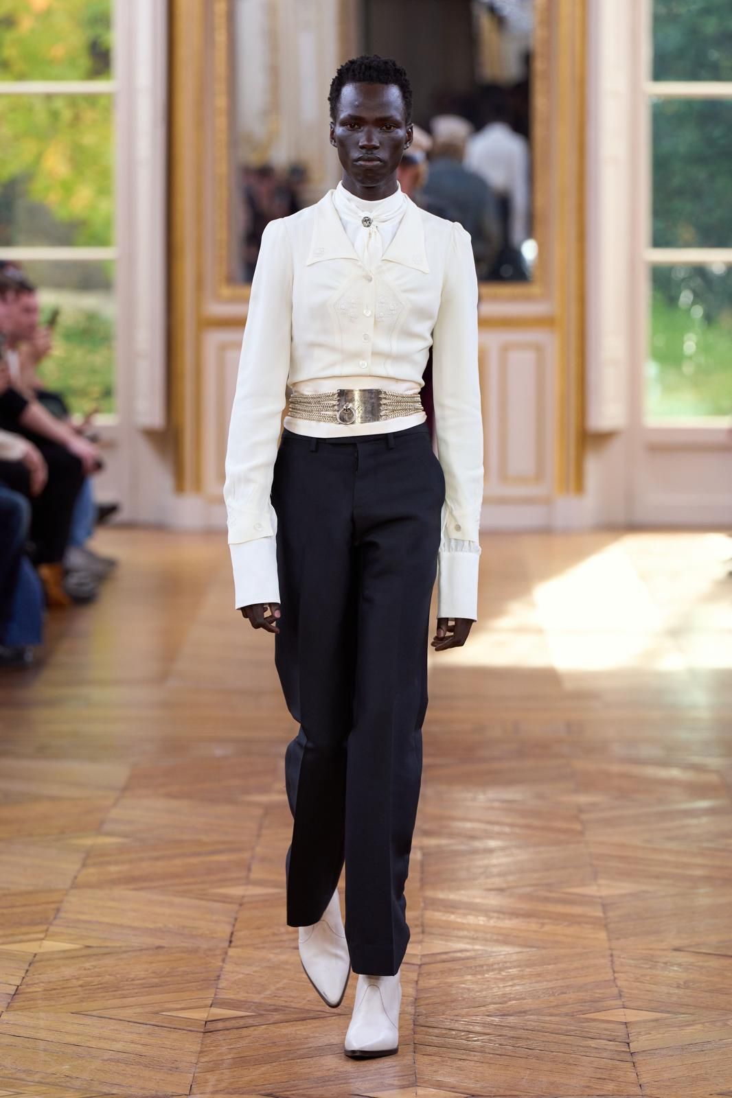 Is fencing the new obsession of fashion? After tennis-core, it's time for fencing fashion | Image 592329