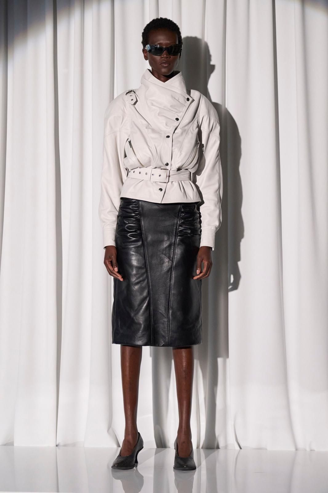 Is fencing the new obsession of fashion? After tennis-core, it's time for fencing fashion | Image 592324