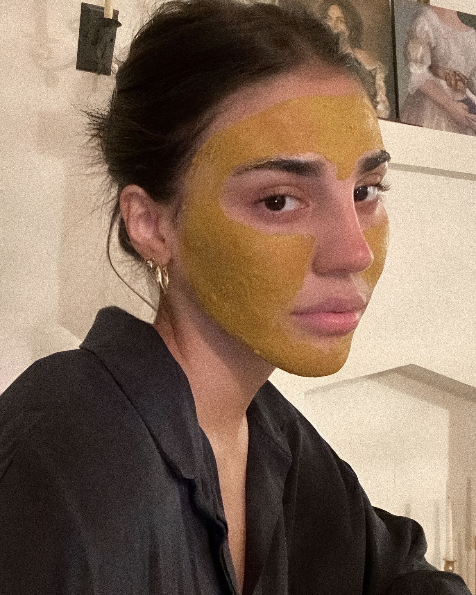 Let&apos;s talk about bee venom: botulinum effect or just placebo? Does it really work or is it just marketing: everything that bee venom does (and doesn&apos;t do)