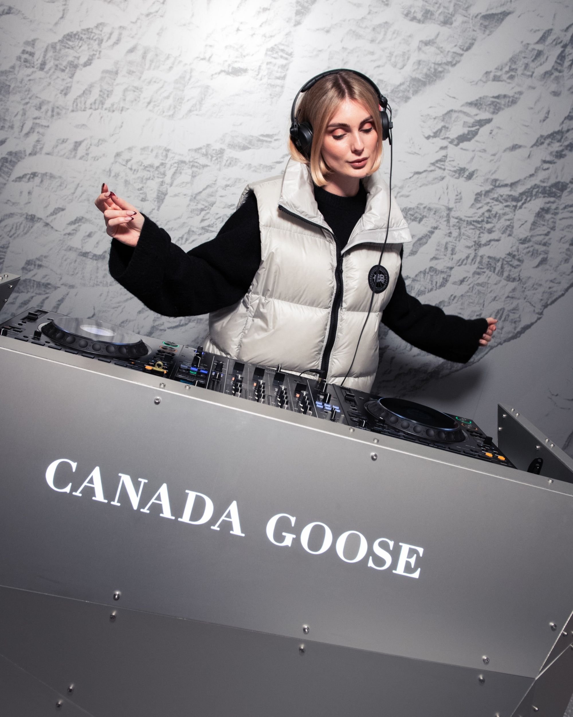What went down at the opening of Canada Goose's new Italian flagship store in Milan A dialogue between the Arctic and the Alps in the heart of the Quadrilatero
