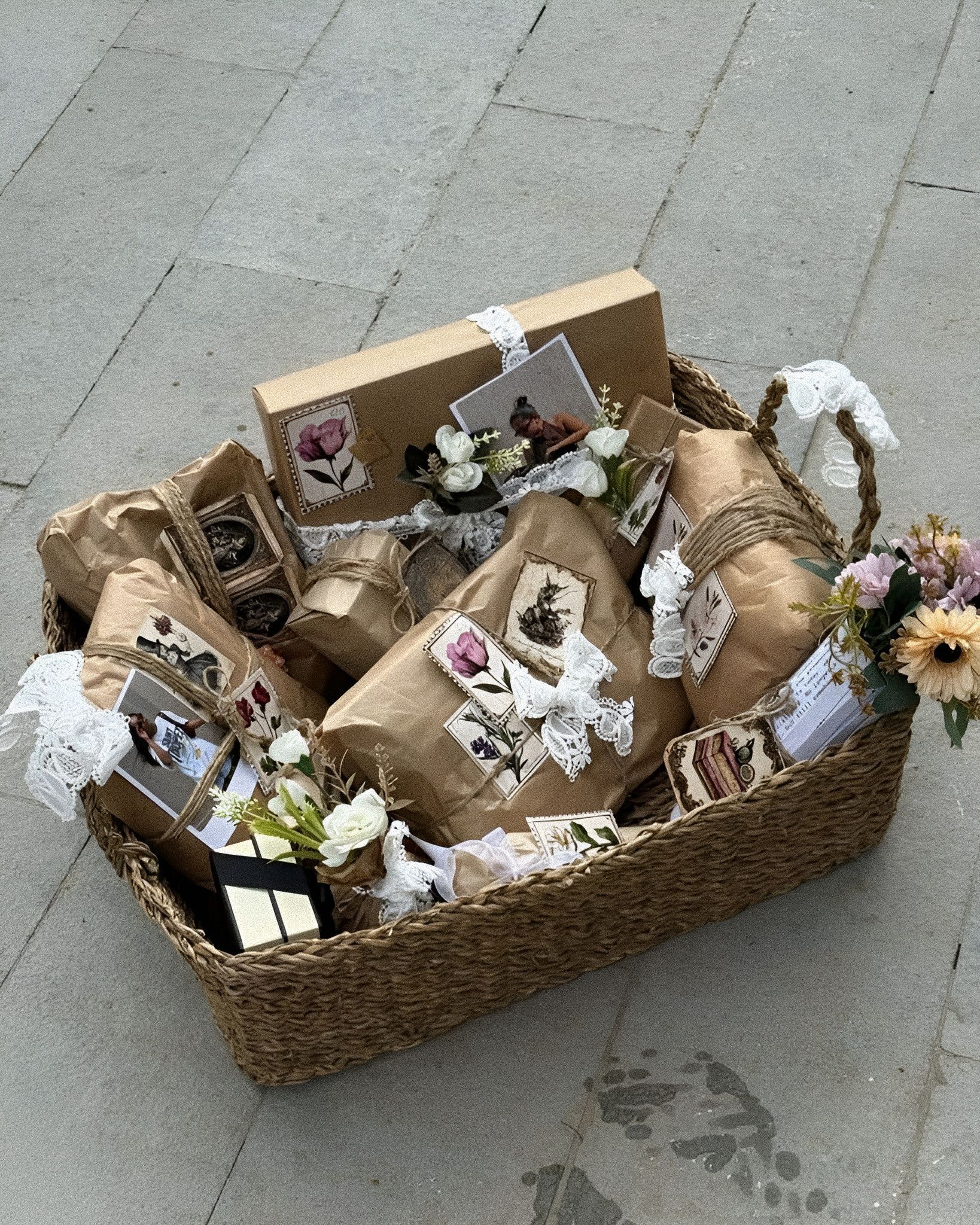 Beauty basket: the perfect Christmas gift A basket designed to pamper your loved one, from head to toe