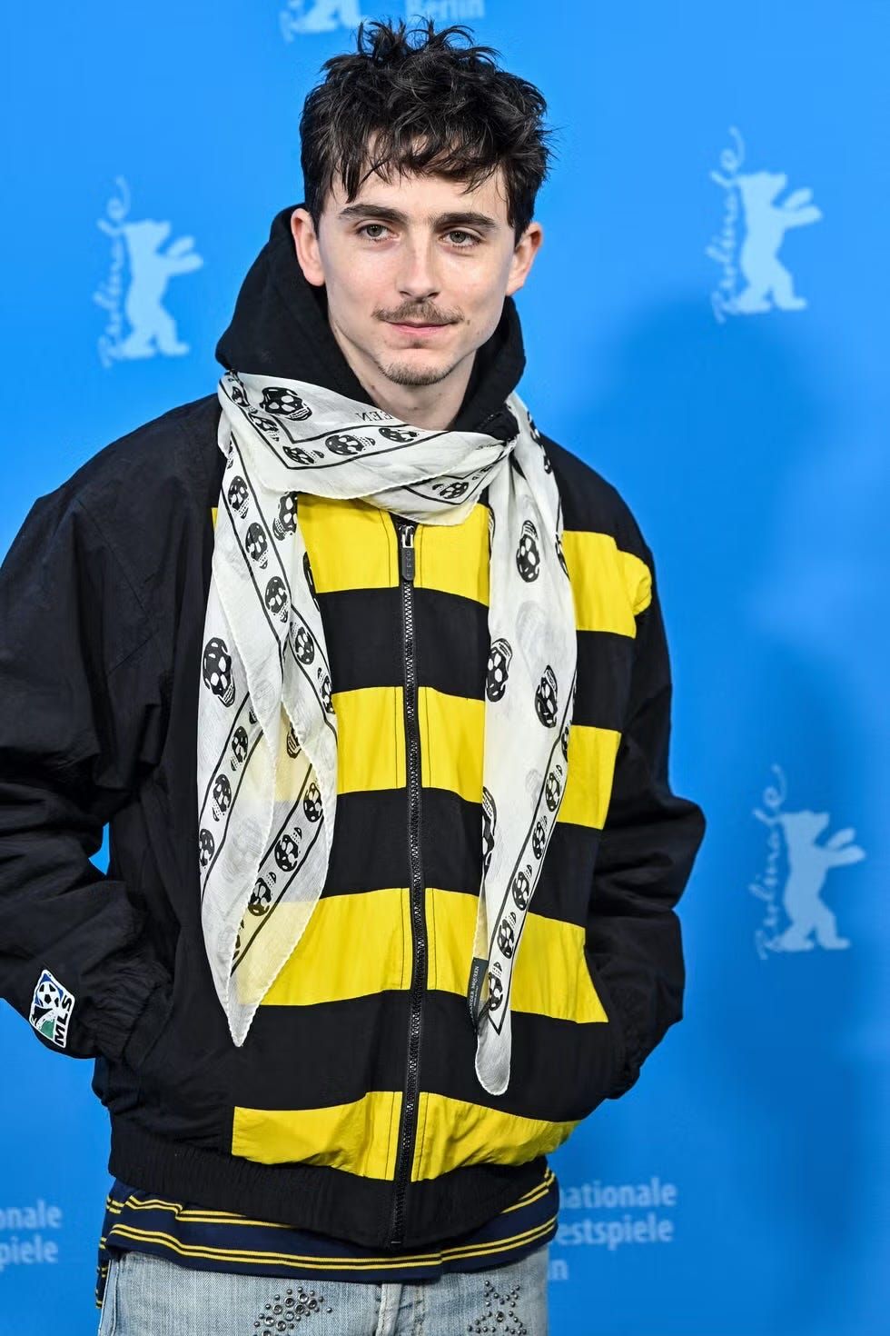 Alexander McQueen's Skull Scarf: the Return of the Skull Scarf