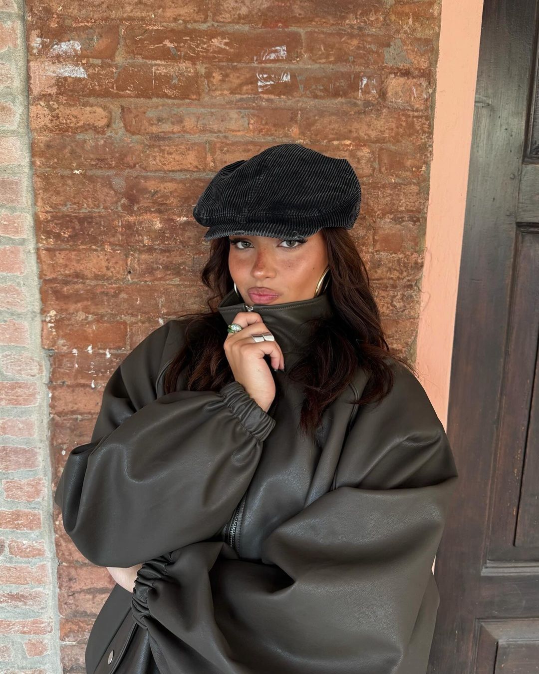 Chi sono le metropolitan muses? Tutto sullo stile delle moderne ragazze di città che spopola online