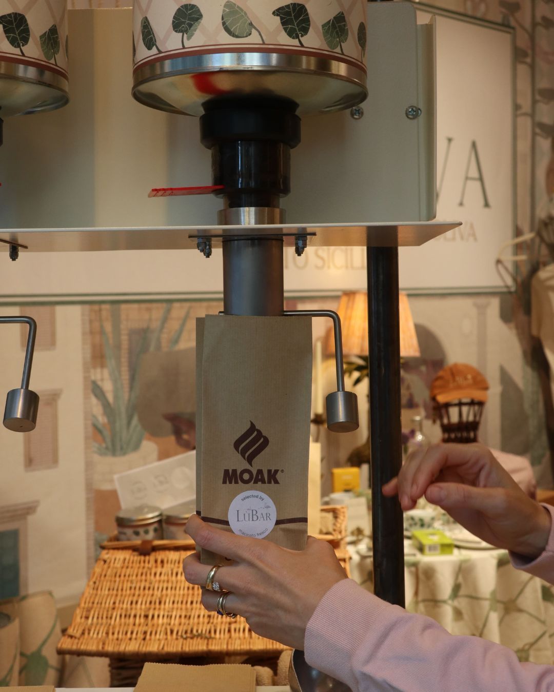 Moak and LùBar join forces in Milan We talked about it with Rosellina Amoroso and Lucrezia Bonaccorsi