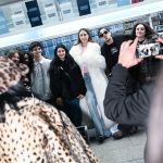 Come è andato il meet & greet di X-Factor alla nss edicola di Napoli Frotte di fan, in attesa della finale, hanno incontrato quattro degli ex-concorrenti più amati