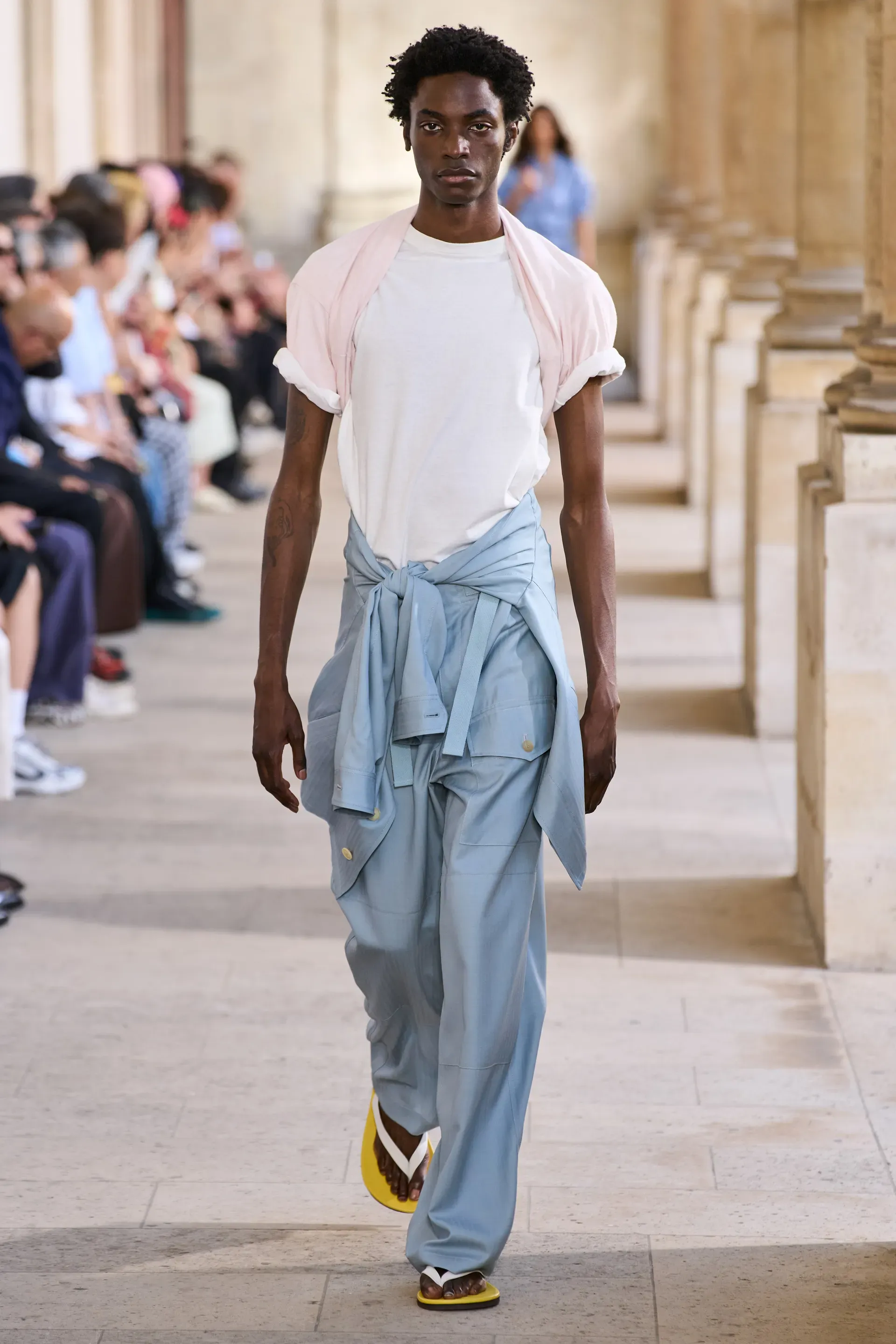 What do Pierpaolo Piccioli, Juergen Teller, and a roman robber have in common? Their passion for pink hoodies | Image 594883