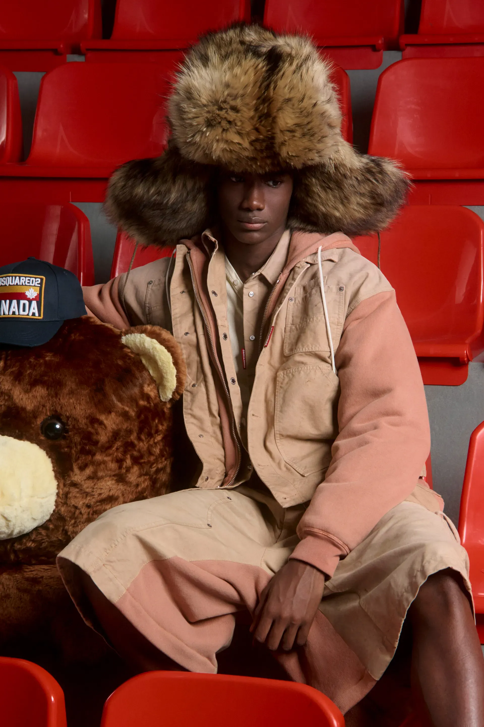 What do Pierpaolo Piccioli, Juergen Teller, and a roman robber have in common? Their passion for pink hoodies | Image 594880