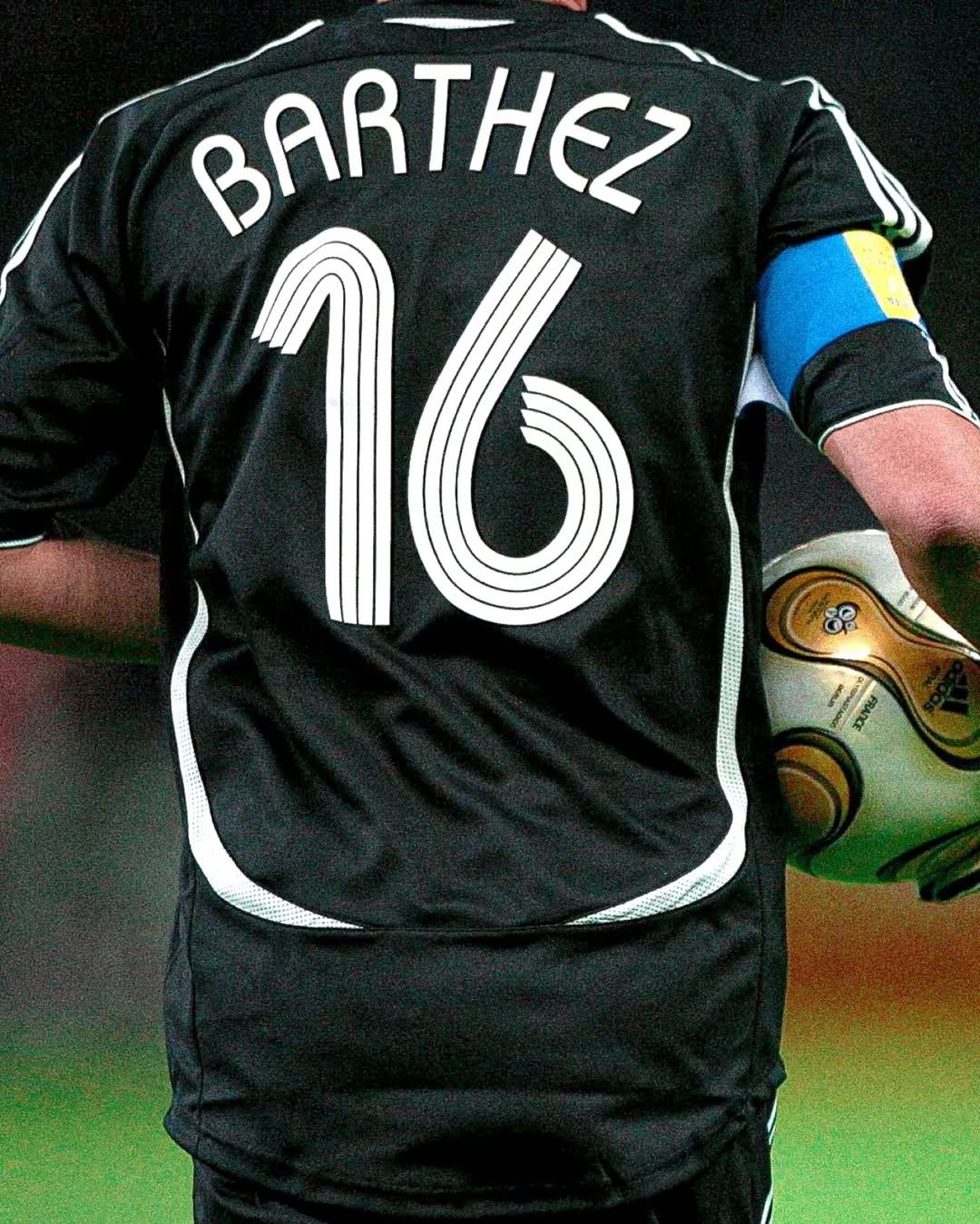 Che differenza c'è tra una match worn e una match issue? È sottile ma fondamentale per i collezionisti