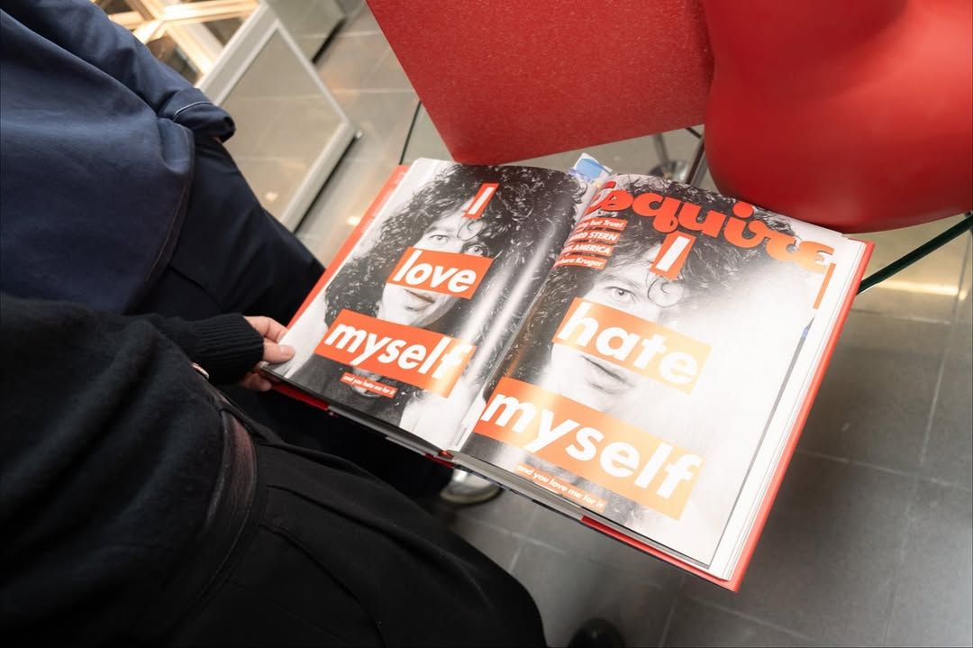 Untitled (The Drop) è tornato La capsule di Barbara Kruger con Performa e ITEM IDEM | Image 595186