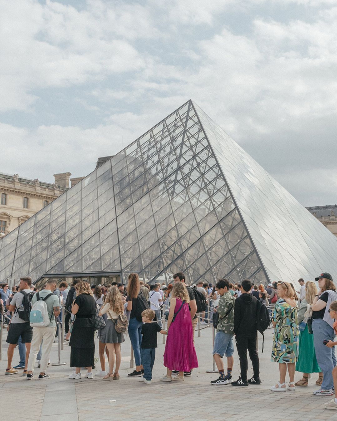 Les raisons derrière la grève à outrance du personnel du Louvre Quelque chose est en train de bouger