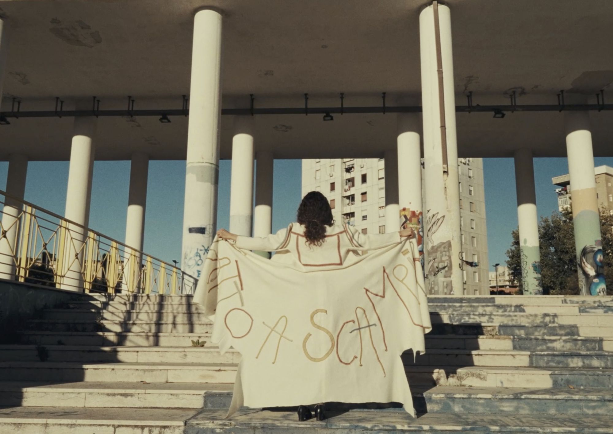 È nato un progetto sartoriale made in Scampia A Sewing Machine of One’s Own e la nuova visione collettiva dei margini | Image 595859