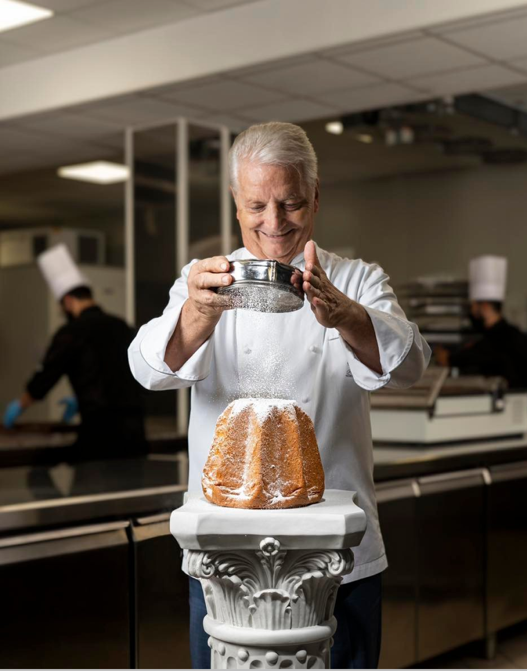 Il pandoro vuole la sua rivincita sul panettone L’interminabile faida tra i due dolci natalizi